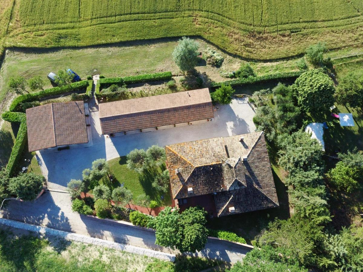Santa Croce Villa Fossato di Vico ภายนอก รูปภาพ