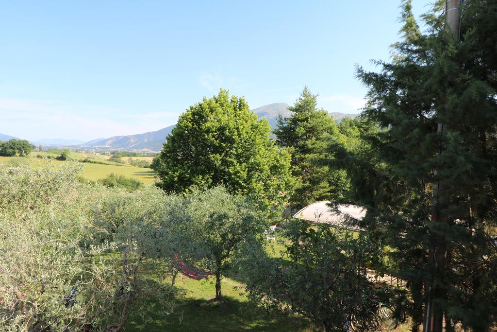 Santa Croce Villa Fossato di Vico ภายนอก รูปภาพ