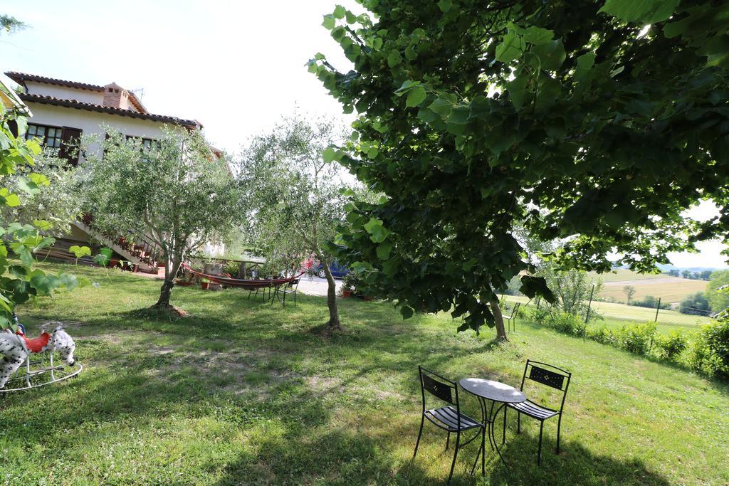 Santa Croce Villa Fossato di Vico ภายนอก รูปภาพ